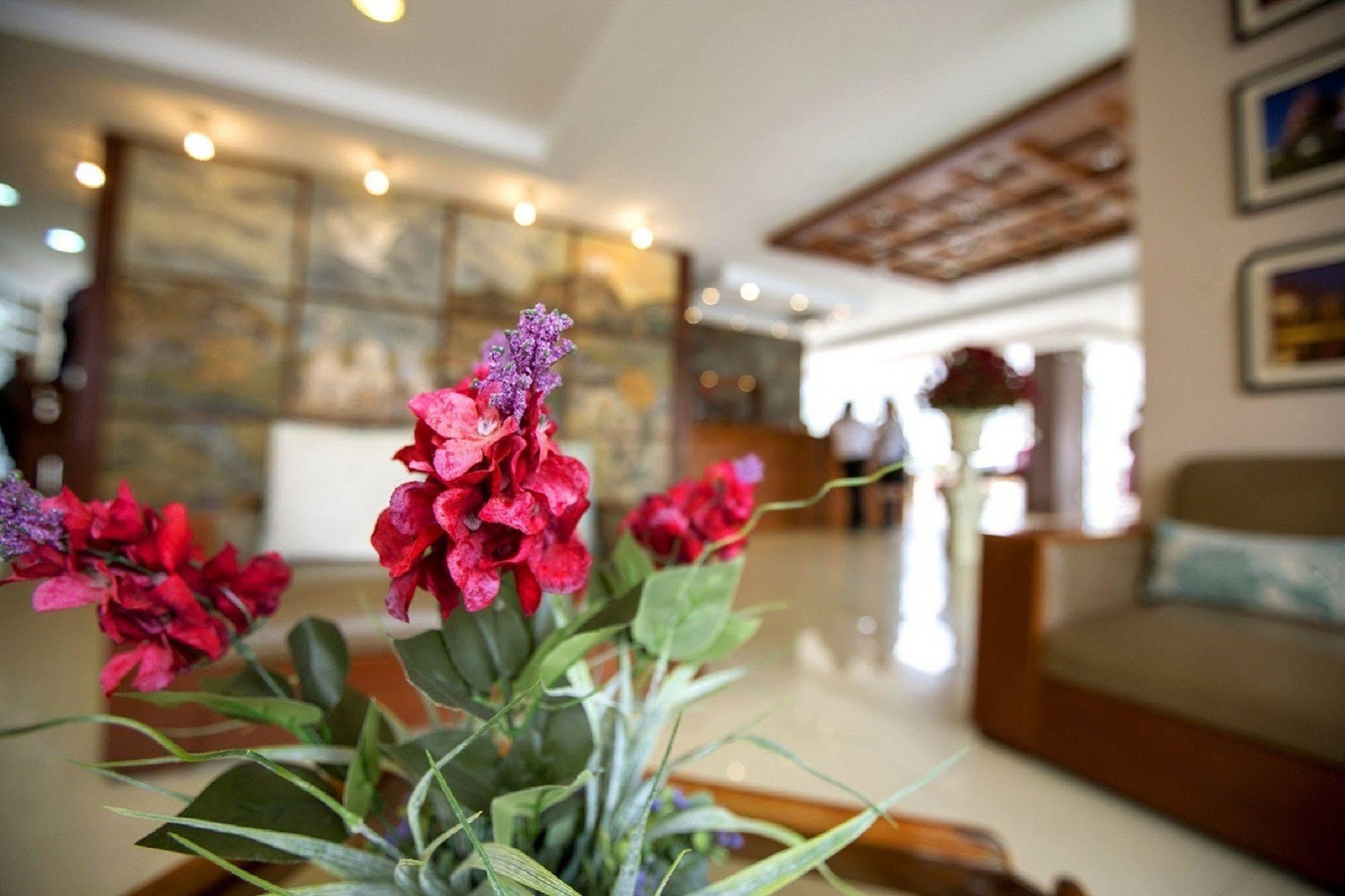 Hotel Ambato Exterior photo