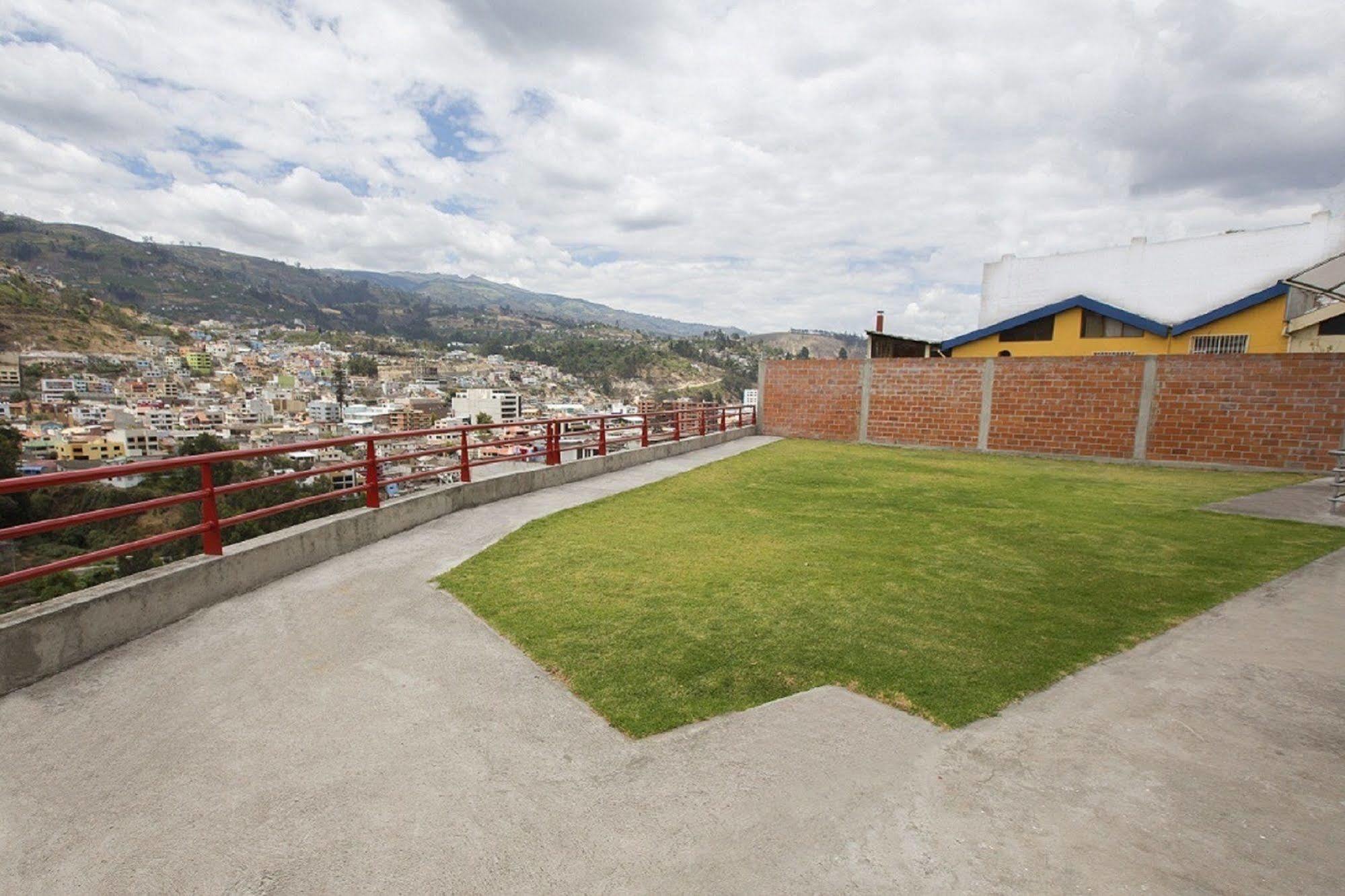 Hotel Ambato Exterior photo